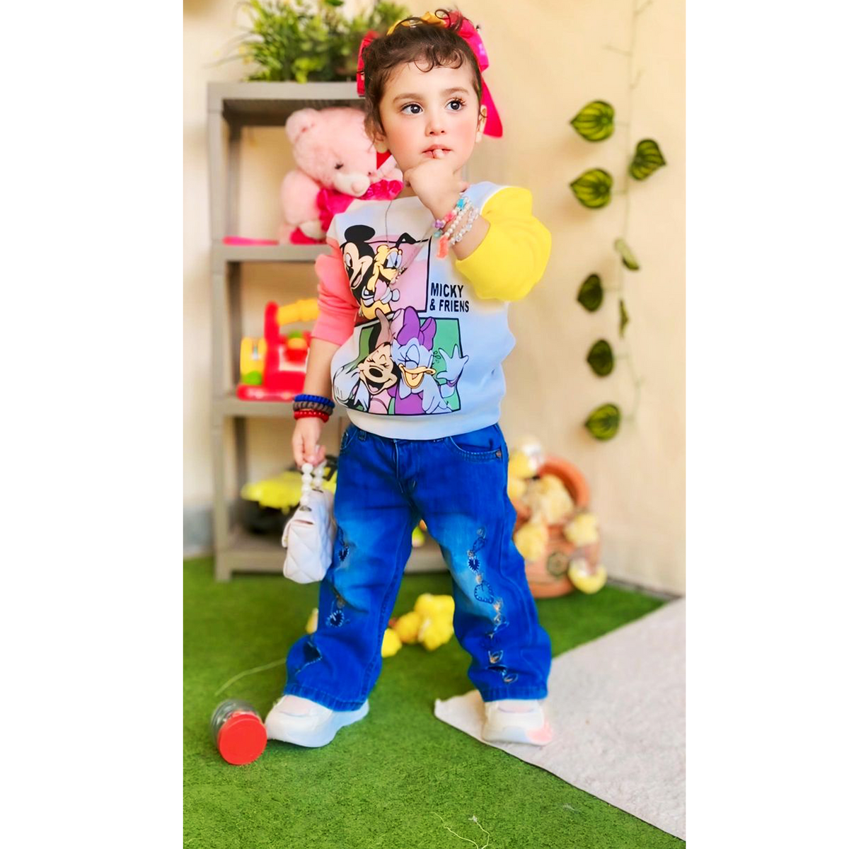 Mickey friens kids winter sweatshirt