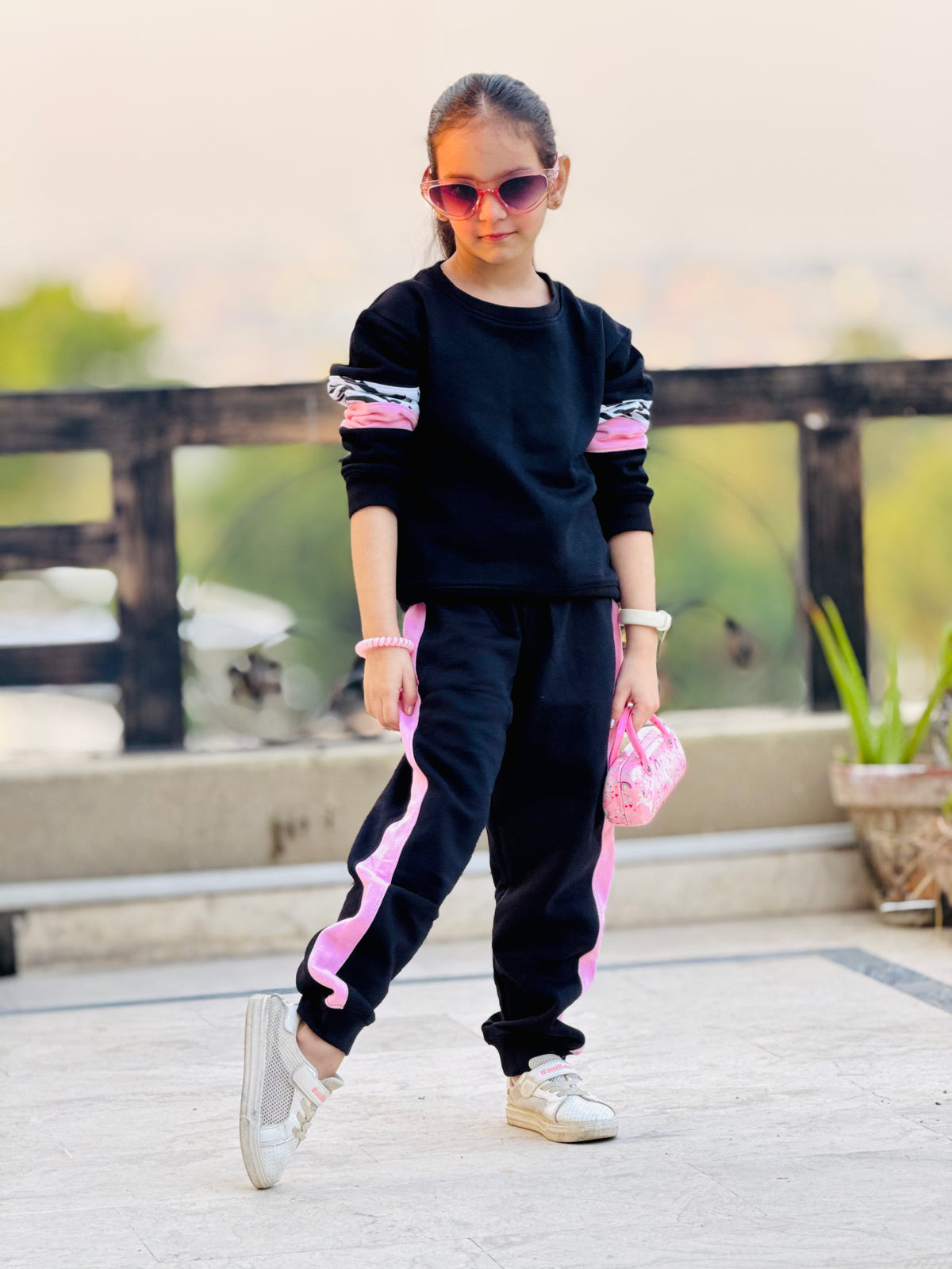 Byd winter kids Sweatshirt & Trouser Set