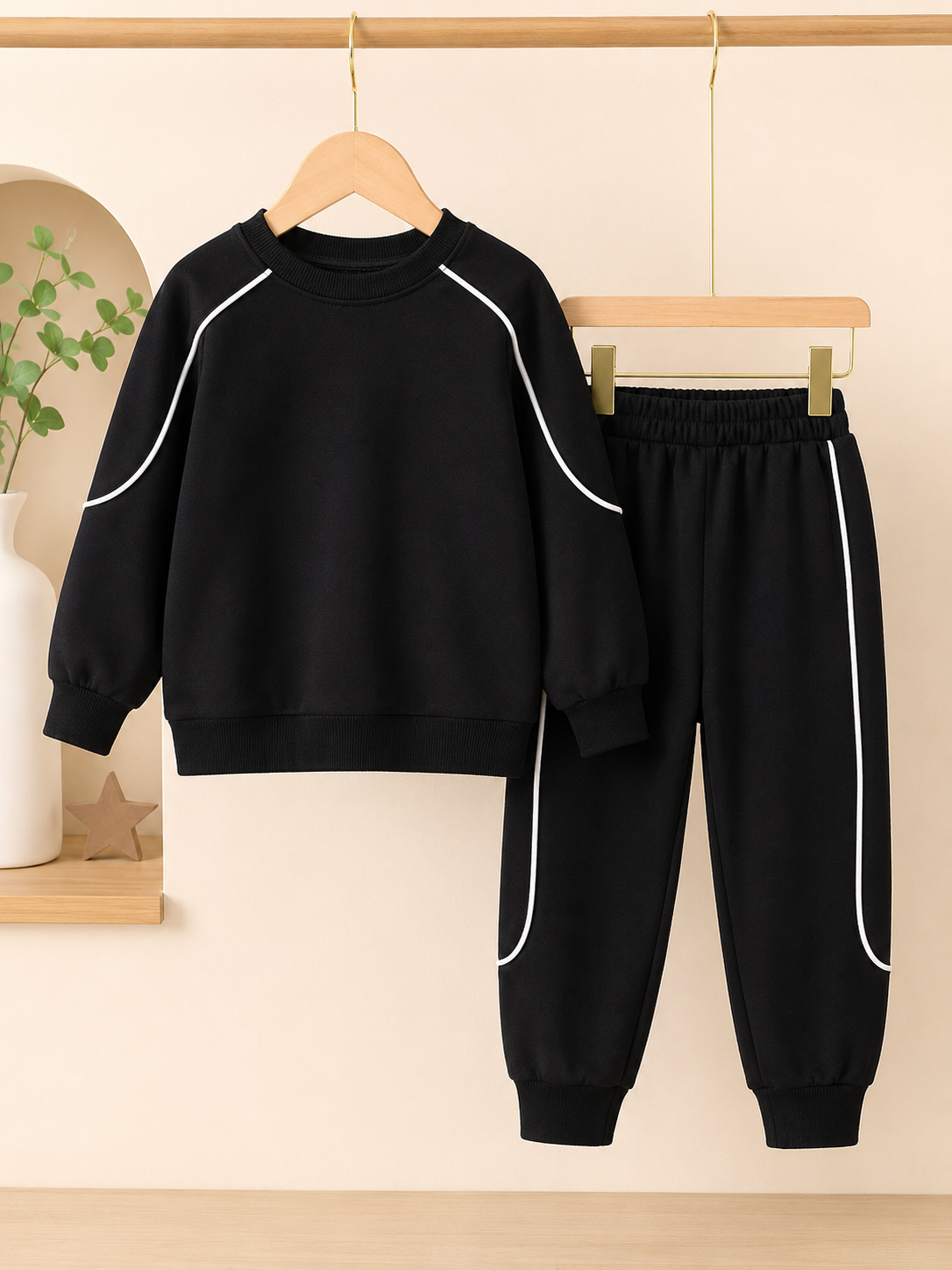 Urban Edge Sweatshirt & Pockets Trouser
