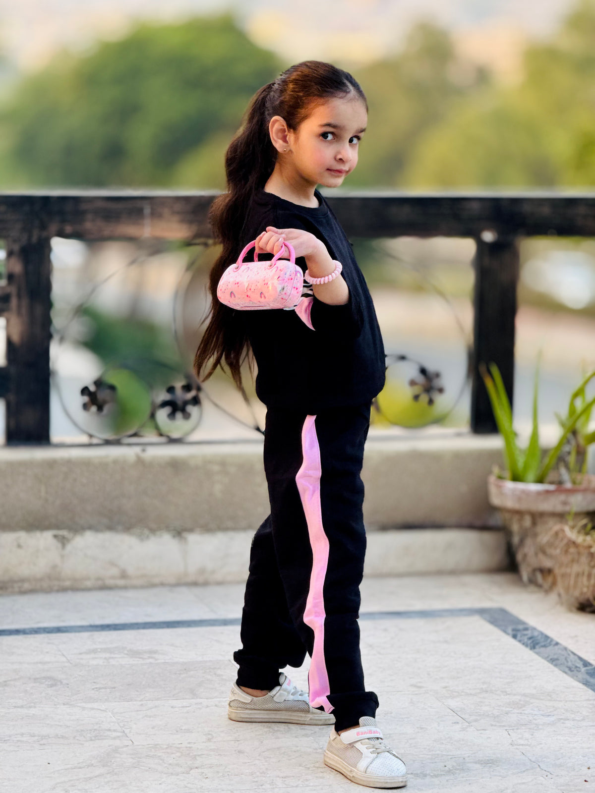 Byd winter kids Sweatshirt & Trouser Set