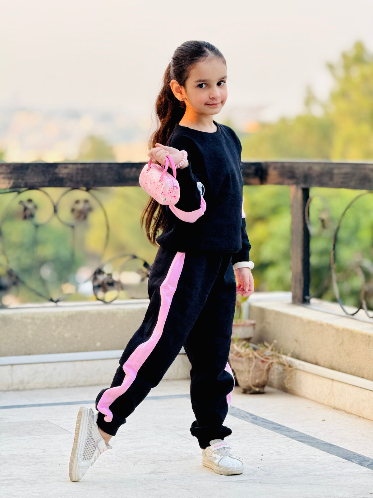 Byd winter kids Sweatshirt & Trouser Set