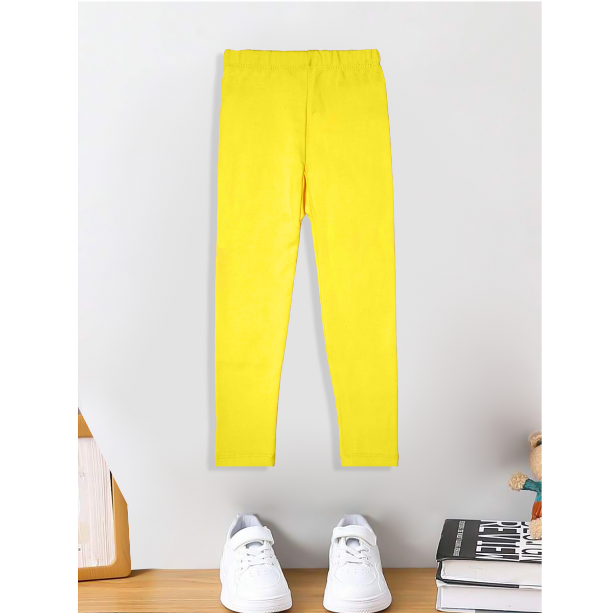 YELLOW TIGHTS